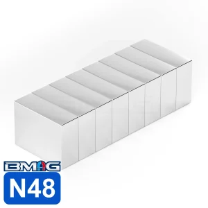 L'aimant rectangulaire NdFeB N48 de BMAG fournit une puissance magnétique intense pour les systèmes industriels automatisés et le serrage de charges élevées. Ces aimants sont fabriqués avec une tolérance de précision de 0,02 mm pour une intégration parfaite. Nous offrons la possibilité de personnaliser les tailles et les revêtements de haute durabilité. BMAG aide les clients à tester la force de traction et le flux magnétique, en s'assurant que la haute BHmax du matériau N48 est pleinement utilisée. Cela permet d'obtenir une adhérence magnétique sans compromis pour l'automatisation industrielle où la vitesse et la fiabilité dépendent de composants magnétiques puissants.